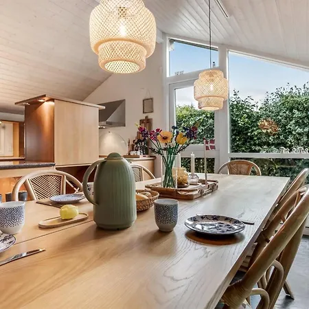 Vakantiehuis Lirim - 400m From The Sea By Interhome Bøtø By