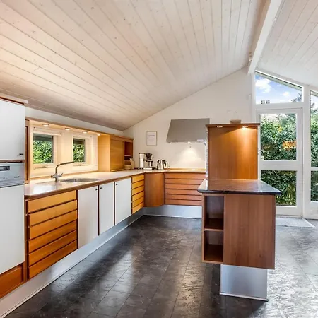 Lirim - 400m From The Sea By Interhome בית נופש *