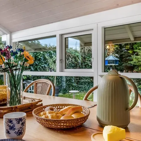 Nyaraló Lirim - 400m From The Sea By Interhome *