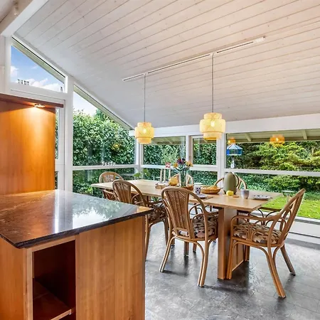 Lirim - 400m From The Sea By Interhome Bøtø By