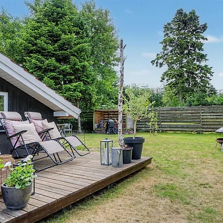 Lirim - 400m From The Sea By Interhome