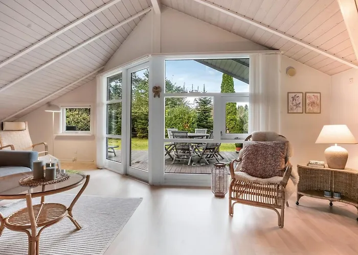 Lirim - 400m From The Sea By Interhome * Bøtø By