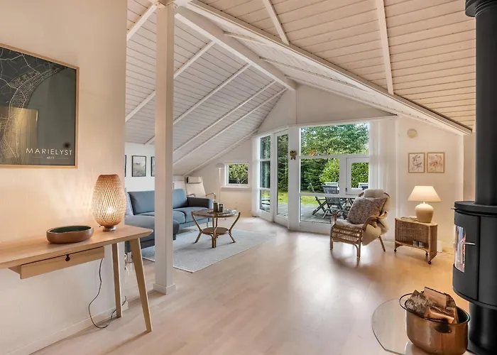 Lirim - 400m From The Sea By Interhome *